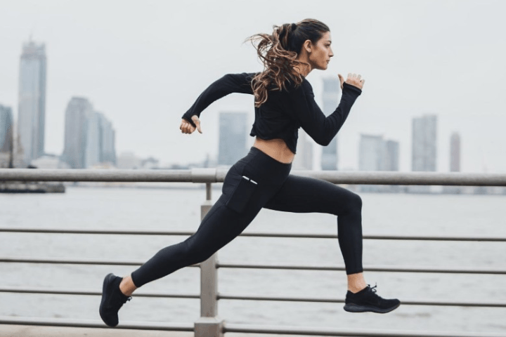 Joggers v. Active Leggings: What to Wear and When? - Dresses Max